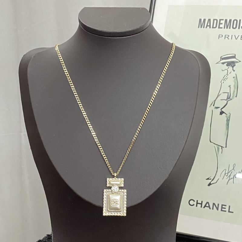 Chanel Necklaces